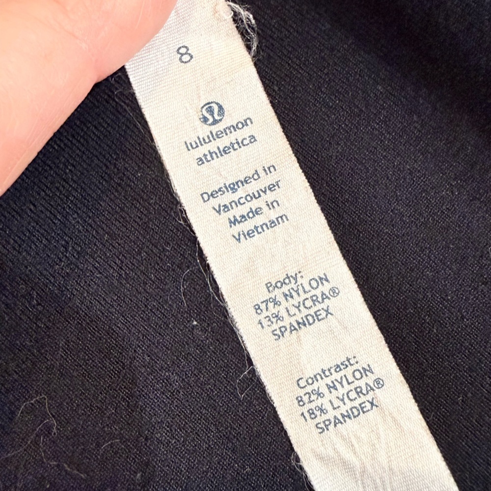 Women’s LULULEMON Black Daily Yoga full length zip jacket- Size 8 - Picture 3 of 6